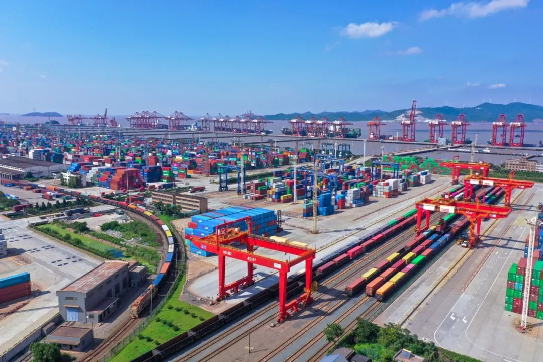 降本30%，国内集装箱海运沉塑大量物流成本格局